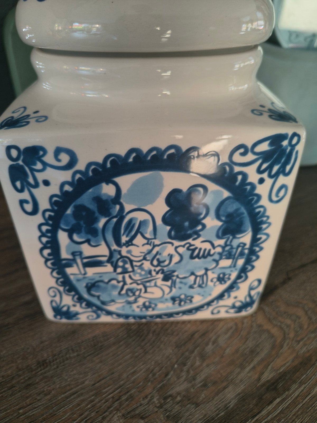 koekjespot Blond Delfts blauw- Geluk zit in een klein koekje, Ophalen of Verzenden, Aardewerk