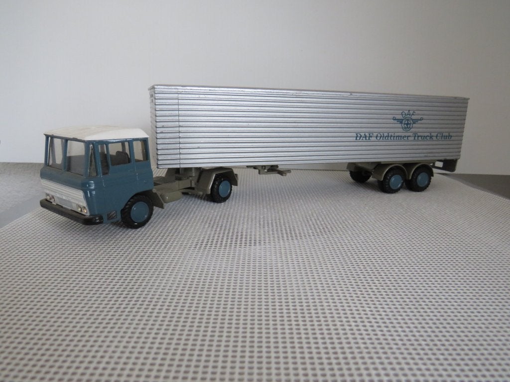 DAF 2600 DOTC, Hobby en Vrije tijd, Modelauto's | 1:50, Ophalen, Zo goed als nieuw, Bus of Vrachtwagen, Lion Toys