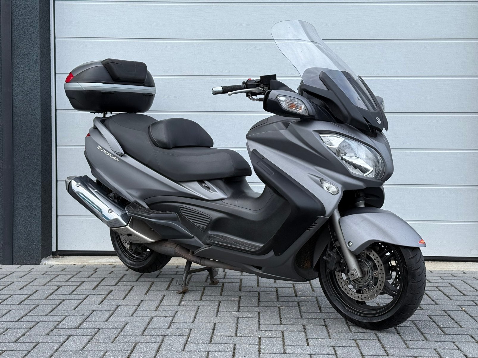 Suzuki Burgman 650 Executive | 2014 | ABS | Navigatie, Handvatverwarming, Particulier, Automaat, 650 cc