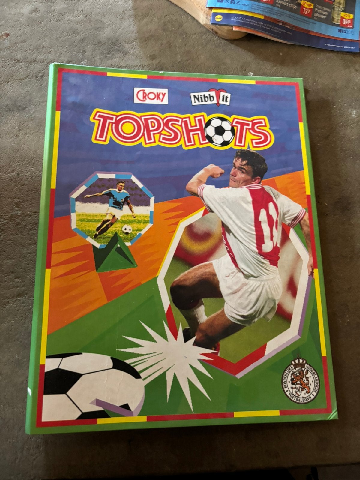 Topshots voetbal verzamel map Croky en Nibbit, Verzamelen, Ophalen of Verzenden