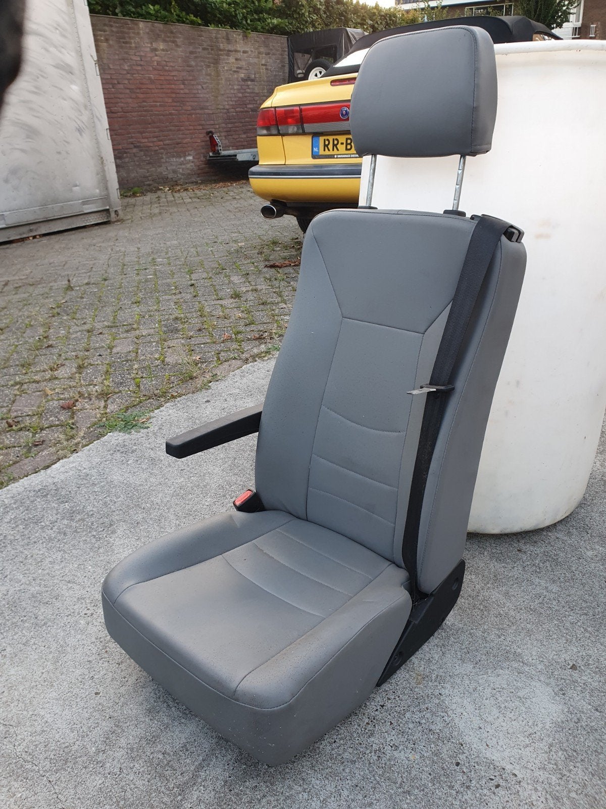 Universele autostoel met lederen bekleding en rolgordel, Auto-onderdelen, Ophalen of Verzenden, Gebruikt, Universele onderdelen