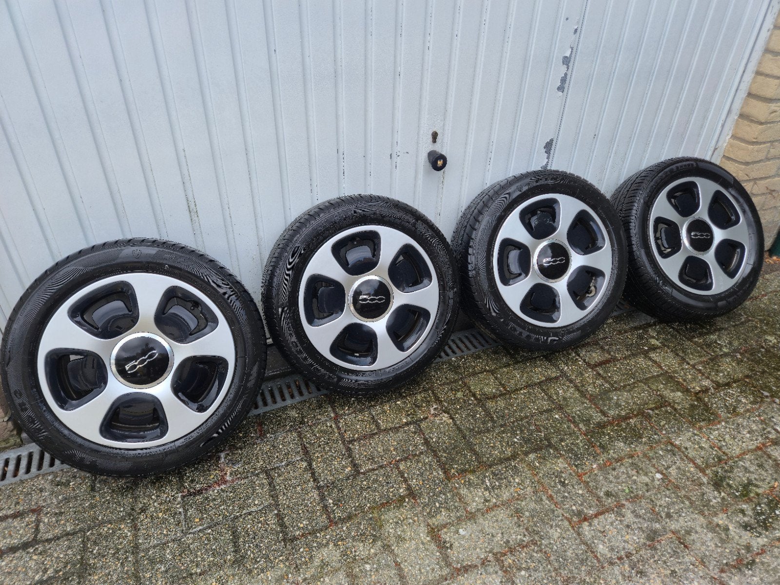 Originele Fiat 500 velgen met Firestone Firehawk GT banden, Auto-onderdelen, Banden en Velgen, Gebruikt, 15 inch, Banden en Velgen