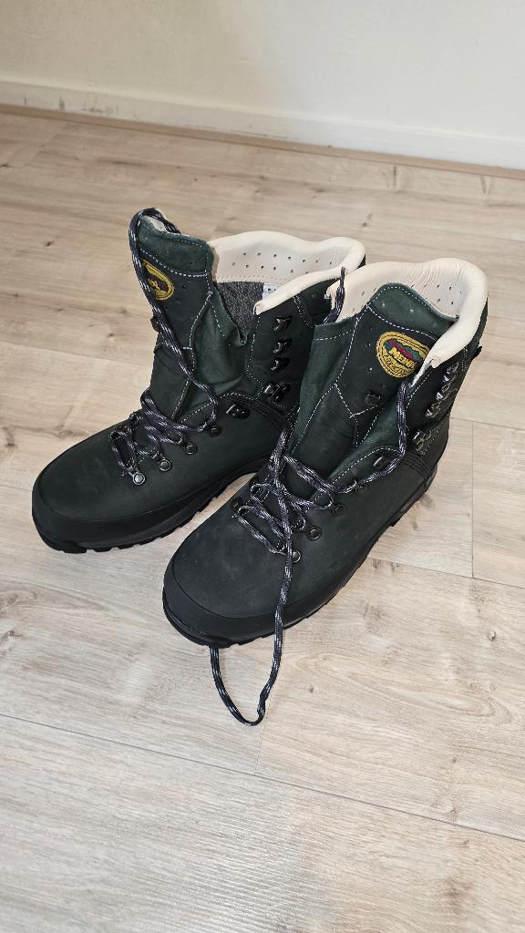 Gore-Tex bergschoenen, vrijwel nieuw, Overige kleuren, Verzenden, Zo goed als nieuw, Wandelschoenen of Bergschoenen