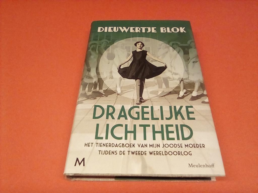 dieuwertje blok /// dragelijke lichtheid ///, Ophalen of Verzenden, Tweede Wereldoorlog, Zo goed als nieuw