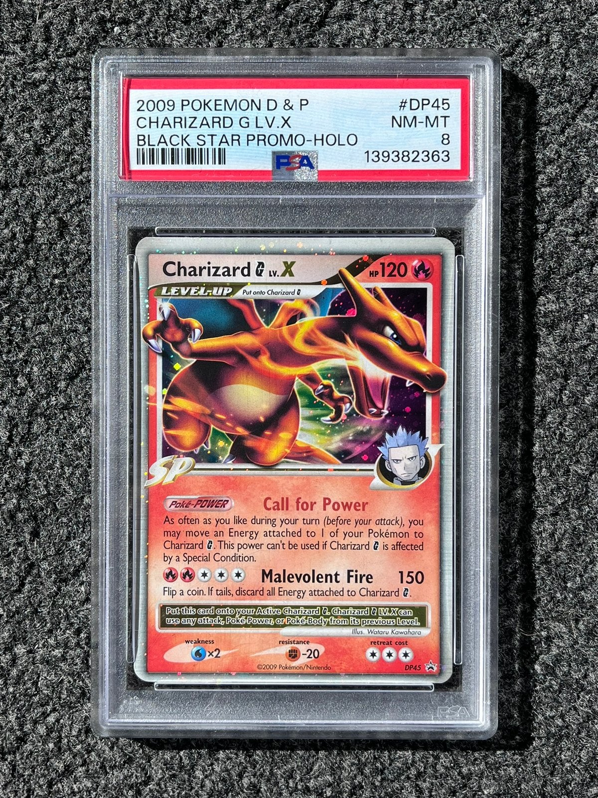 Pokémon PSA 8 Charizard G LV X holo #DP45 D&P Black Star, Ophalen of Verzenden, Zo goed als nieuw, Losse kaart, Foil