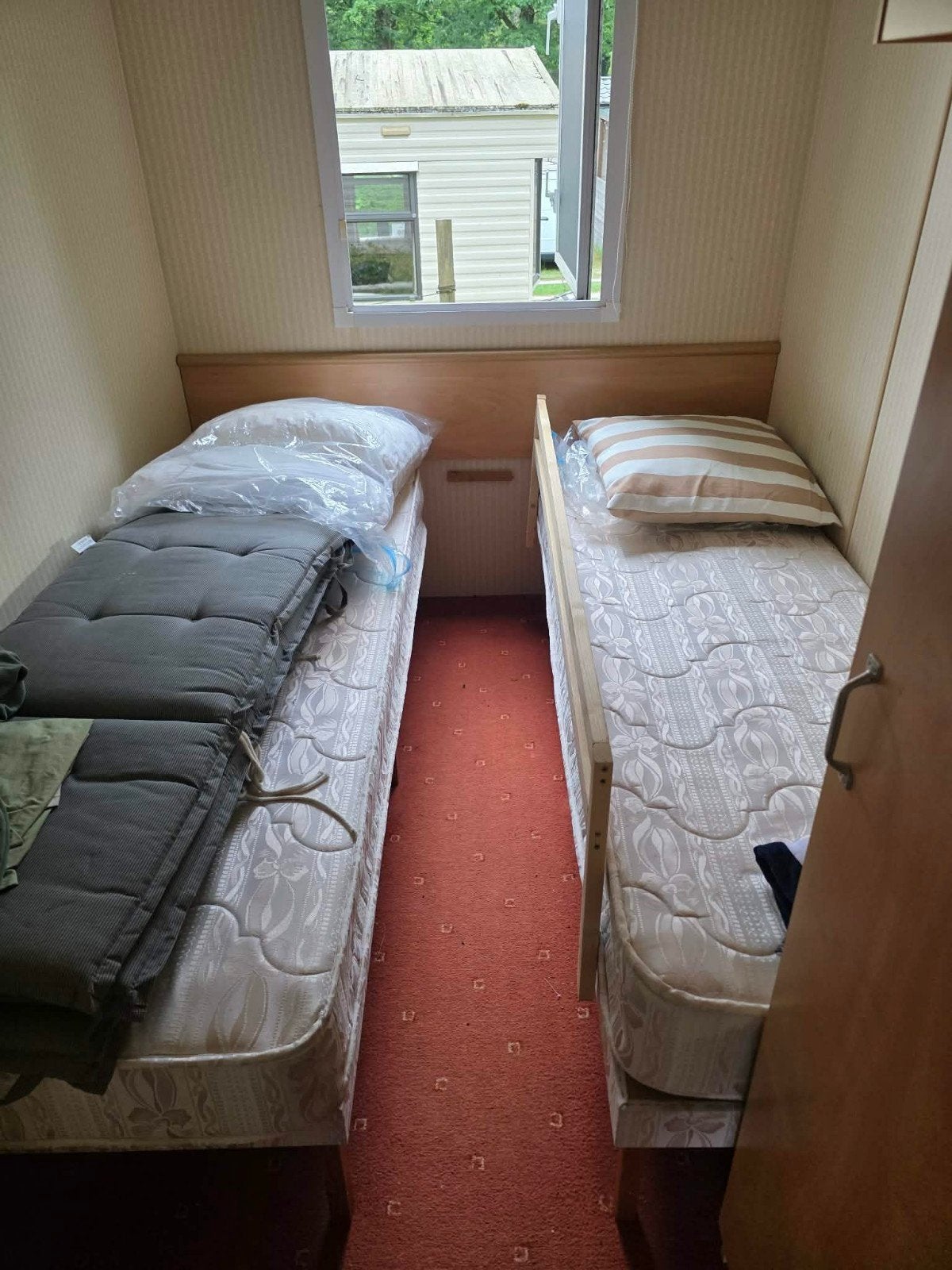 Heel mooi chalet met ruime veranda en tuin, Caravans en Kamperen, Bedrijf, Rondzit, Overige merken