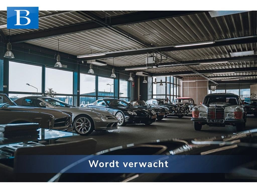Mercedes-Benz EQC 400 4 Matic 80 kWh AMG STYLING-SCHUIFDAK-H, Auto's, Zwart, Origineel Nederlands, Vierwielaandrijving, 408 pk