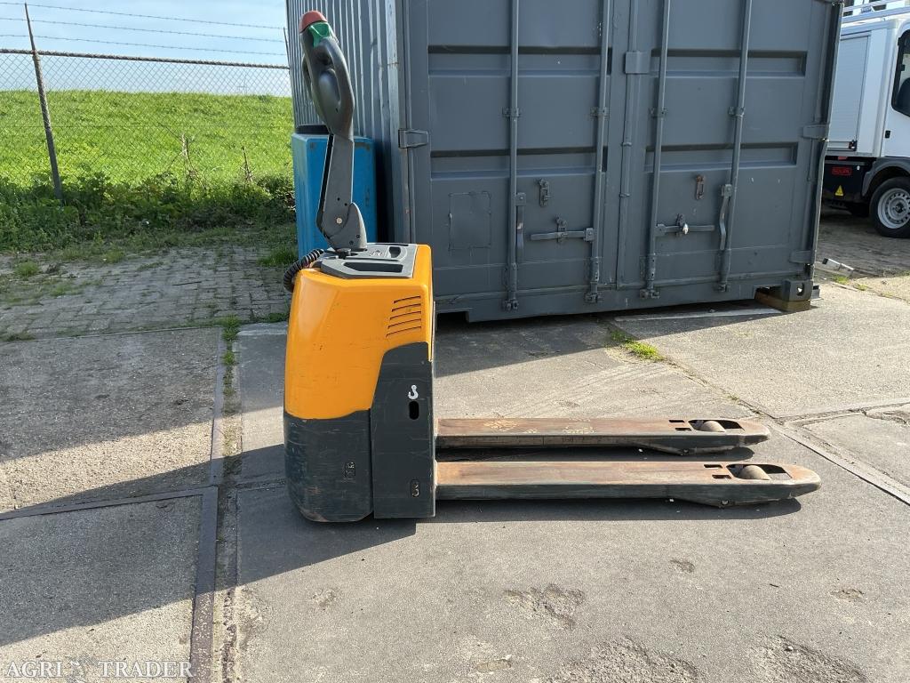 Jungheinrich EME 114 Elektrische palletwagen bouwjaar. 2012, Zakelijke goederen, Machines en Bouw | Heftrucks en Intern transport