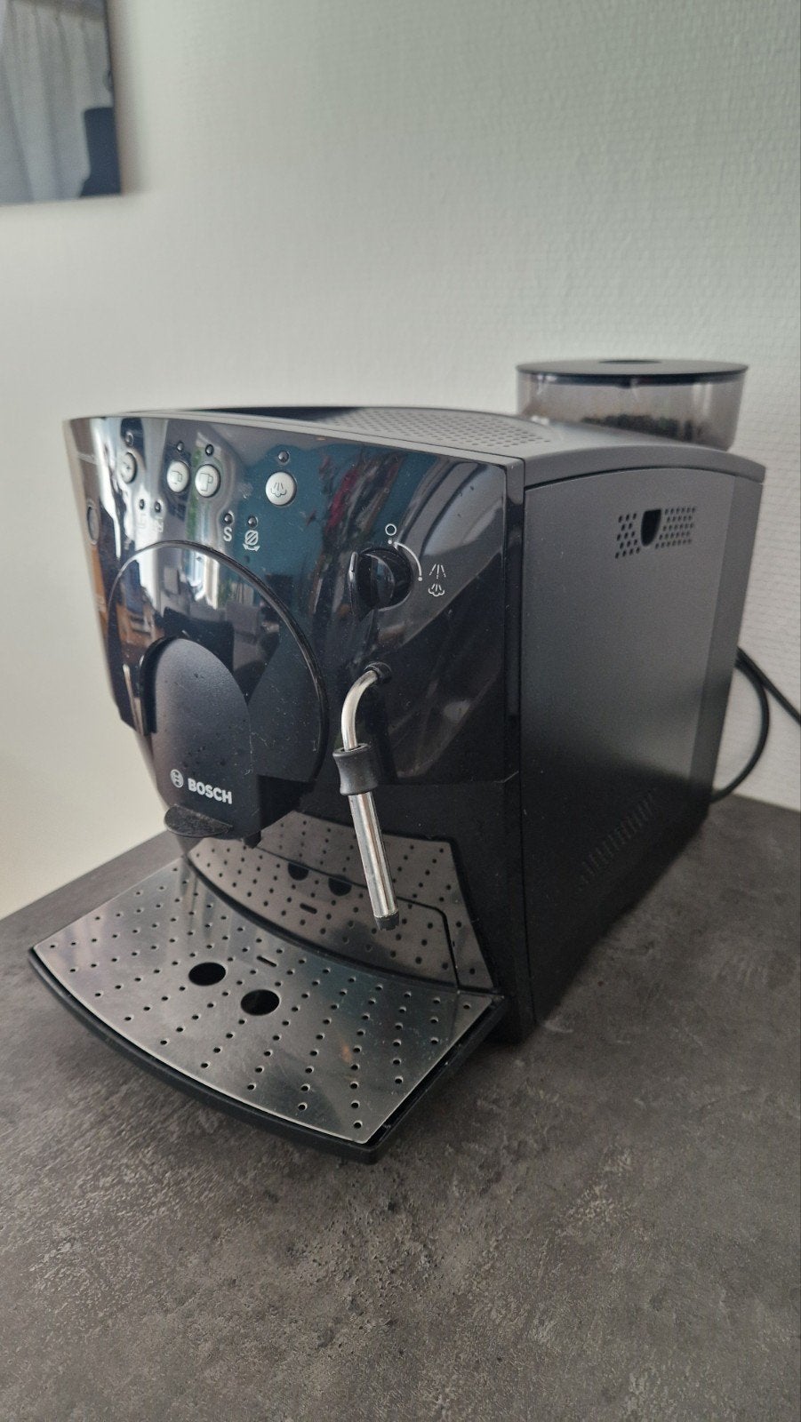 Bosch Espresso Apparaat - Zwart, Goede Staat, Gebruikt, Espresso apparaat, Koffiebonen, 2 tot 4 kopjes