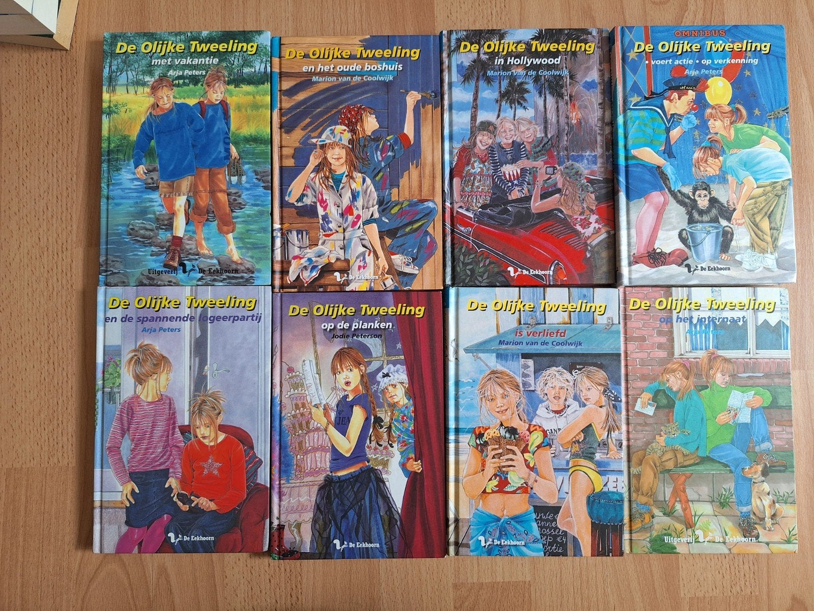 De Olijke Tweeling Boekenreeks - 15 delen, Boeken, Kinderboeken | Jeugd | 10 tot 12 jaar, Ophalen of Verzenden, Gelezen, Marion van de Coolwijk, Anja Peters