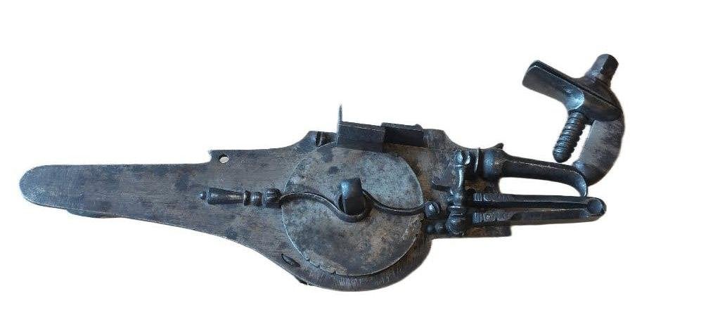 Antiek radslot pistool mechaniek omstreeks 1600 geweer kanon, Ophalen of Verzenden, Landmacht, Overige gebieden