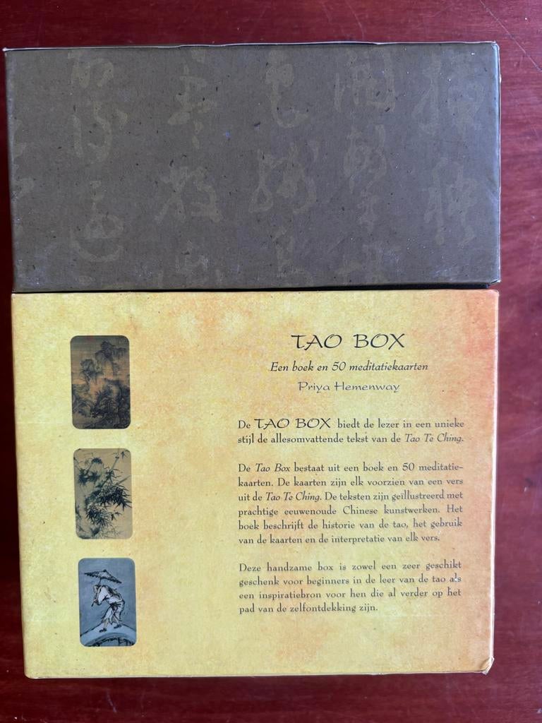 Tao Box: Boek en 50 Meditatiekaarten - Priya Hemenway, Ophalen of Verzenden, Zo goed als nieuw, Spiritualiteit algemeen, Achtergrond en Informatie