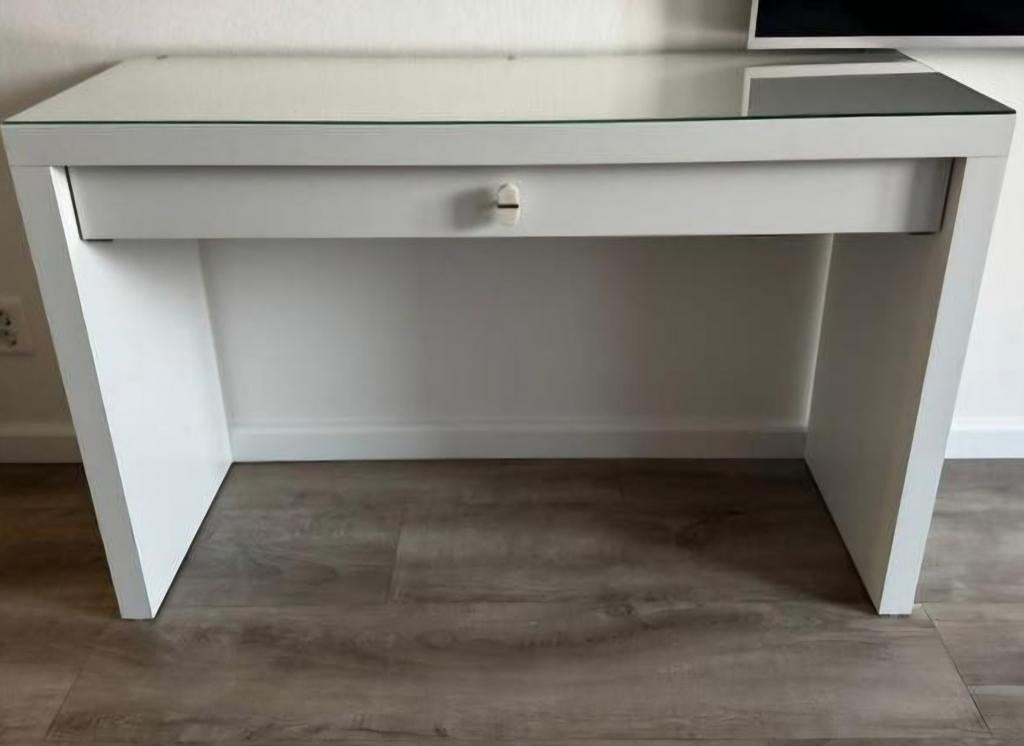 Malm bureau / kaptafel, Ophalen