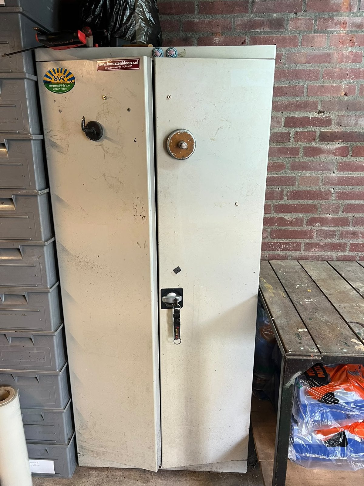 Ijzeren werkkast, Ophalen, Gebruikt, 70 tot 120 cm, Bankschroef