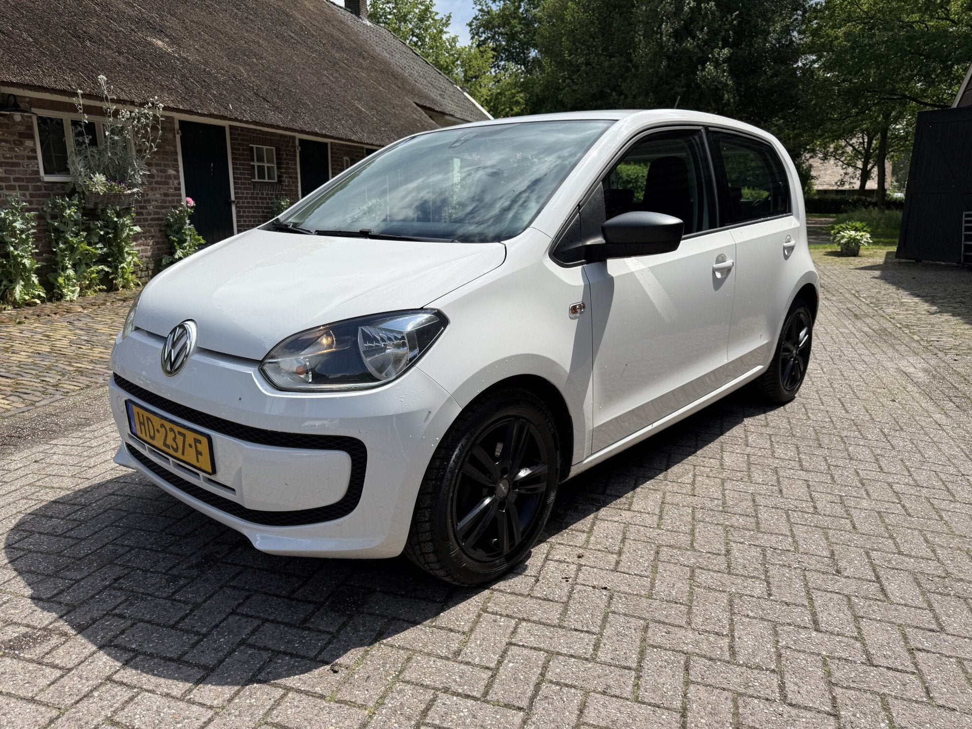 Volkswagen up! 1.0 move up! BlueMotion5 drs. Airco,Navi !, Auto's, Volkswagen, Voorwielaandrijving, Gebruikt, 840 kg, Wit