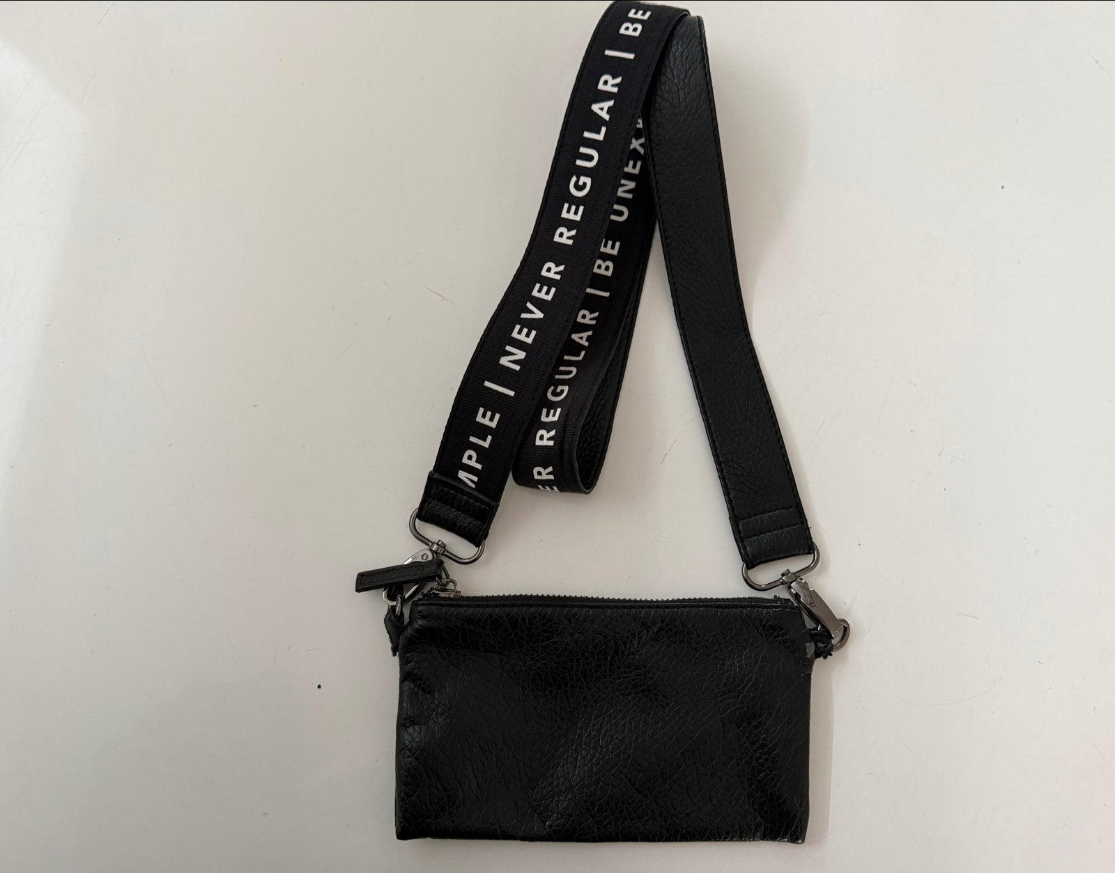 10DAYS Amsterdam Crossbody Tasje Zwart met Logo Band, Ophalen of Verzenden, Gebruikt, Zwart, Overige merken