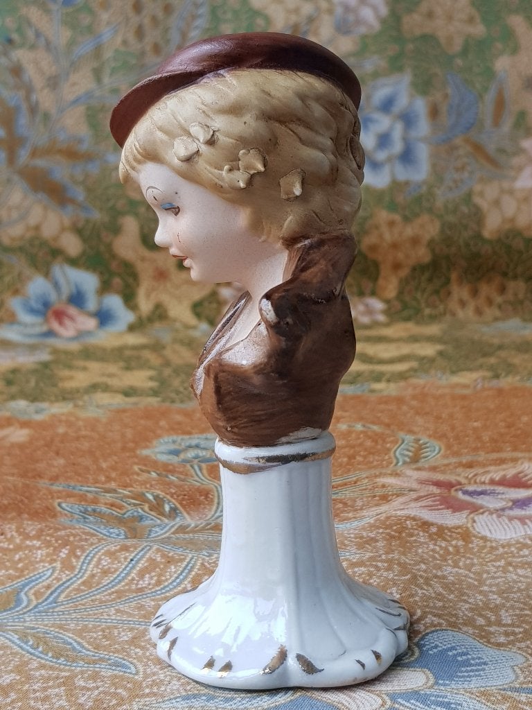 Antiek borstbeeldje of buste uit Frankrijk van een meisje., Antiek en Kunst, Ophalen of Verzenden