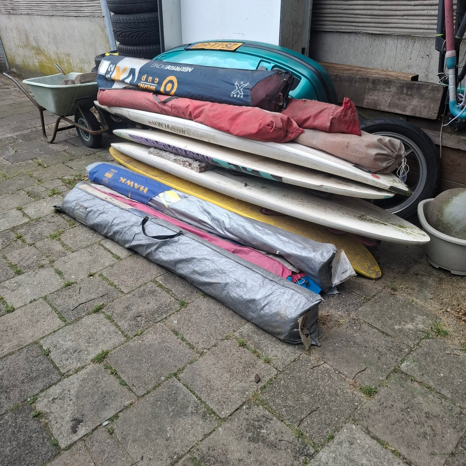 Garage opruiming windsurf, Watersport en Boten, Windsurfen, Ophalen of Verzenden, Gebruikt, 300 cm of meer, Plank