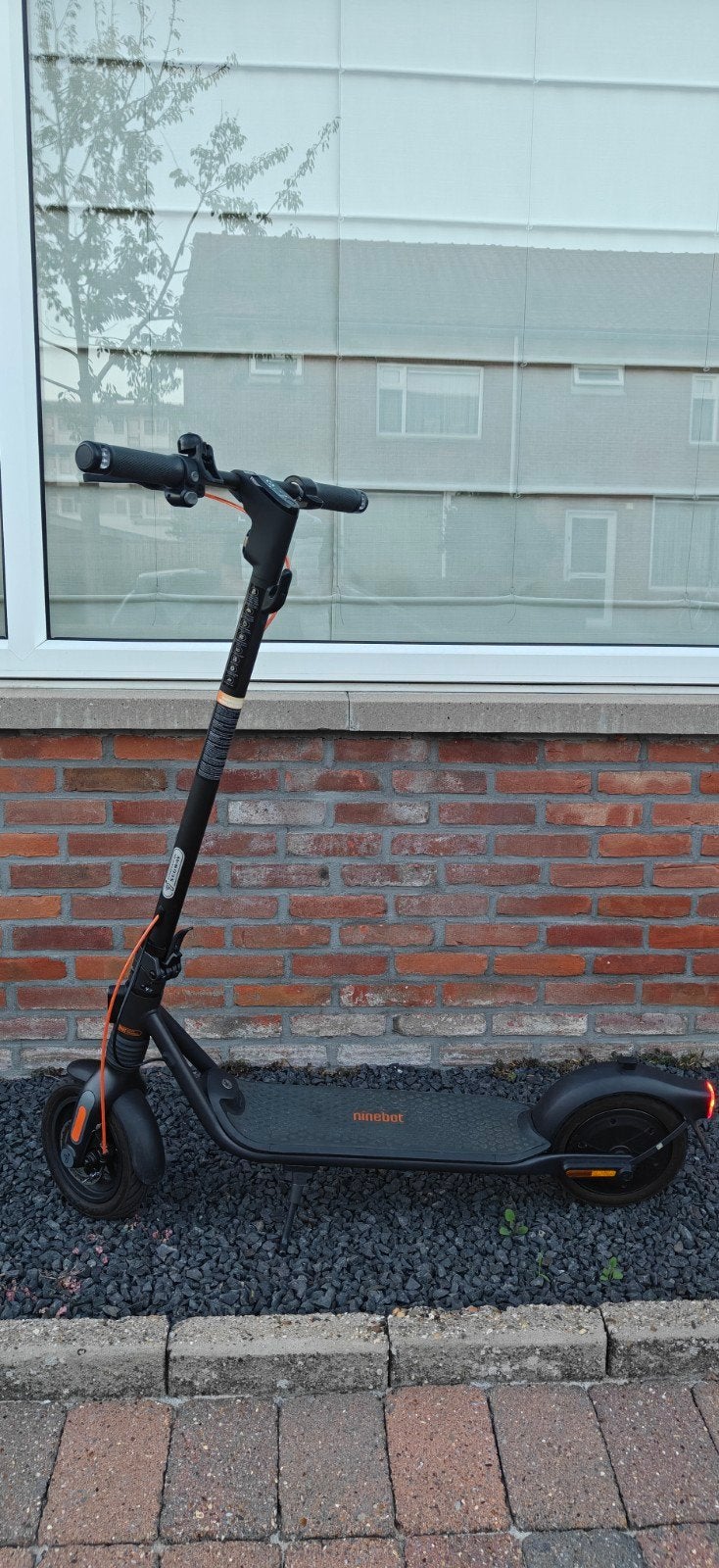 IZGS Segway Ninebot F2 PRO Step, Ophalen of Verzenden, Zo goed als nieuw, Elektrische step (E-scooter)