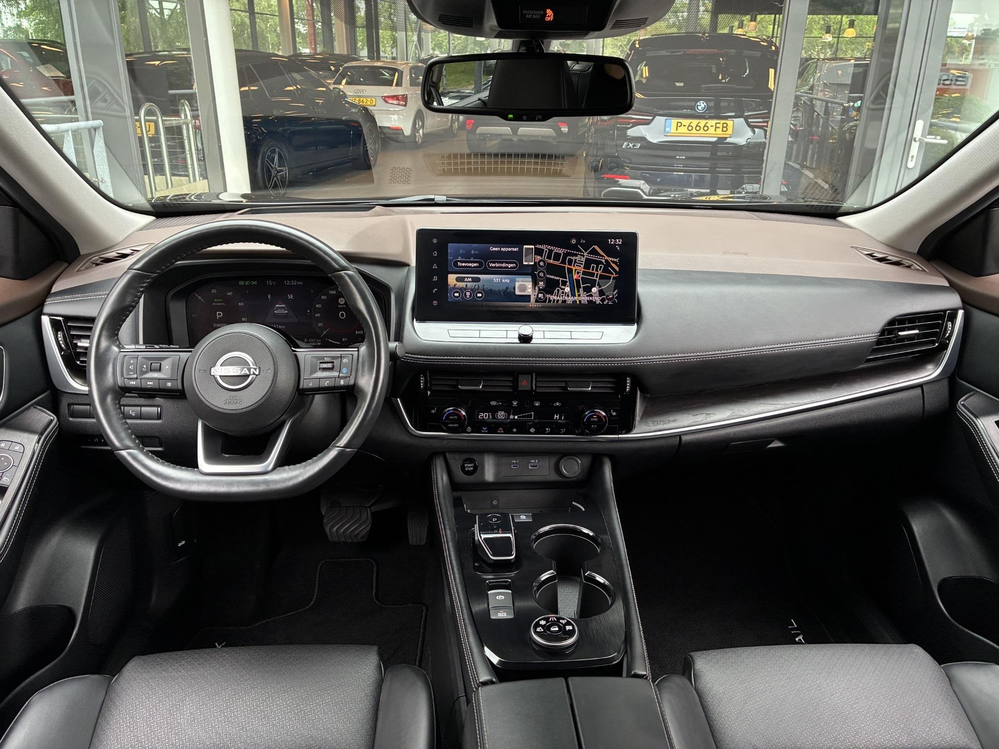 Nissan X-Trail 1.5 e-4orce Tekna 4WD 214PK | 360° Camera |, Auto's, Nissan, Automaat, 1497 cc, 2 kWh, Zwart