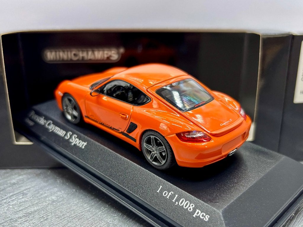 1:43  Porsche cayman S sport (987) 2008 - MINICHAMPS, Ophalen of Verzenden, Zo goed als nieuw, Auto, MiniChamps