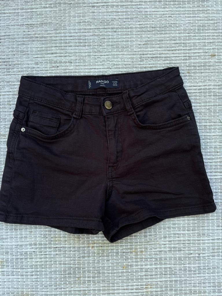 Zwarte short Mango 152, Kinderen en Baby's, Kinderkleding | Maat 152, Ophalen of Verzenden, Zo goed als nieuw, Meisje, Broek