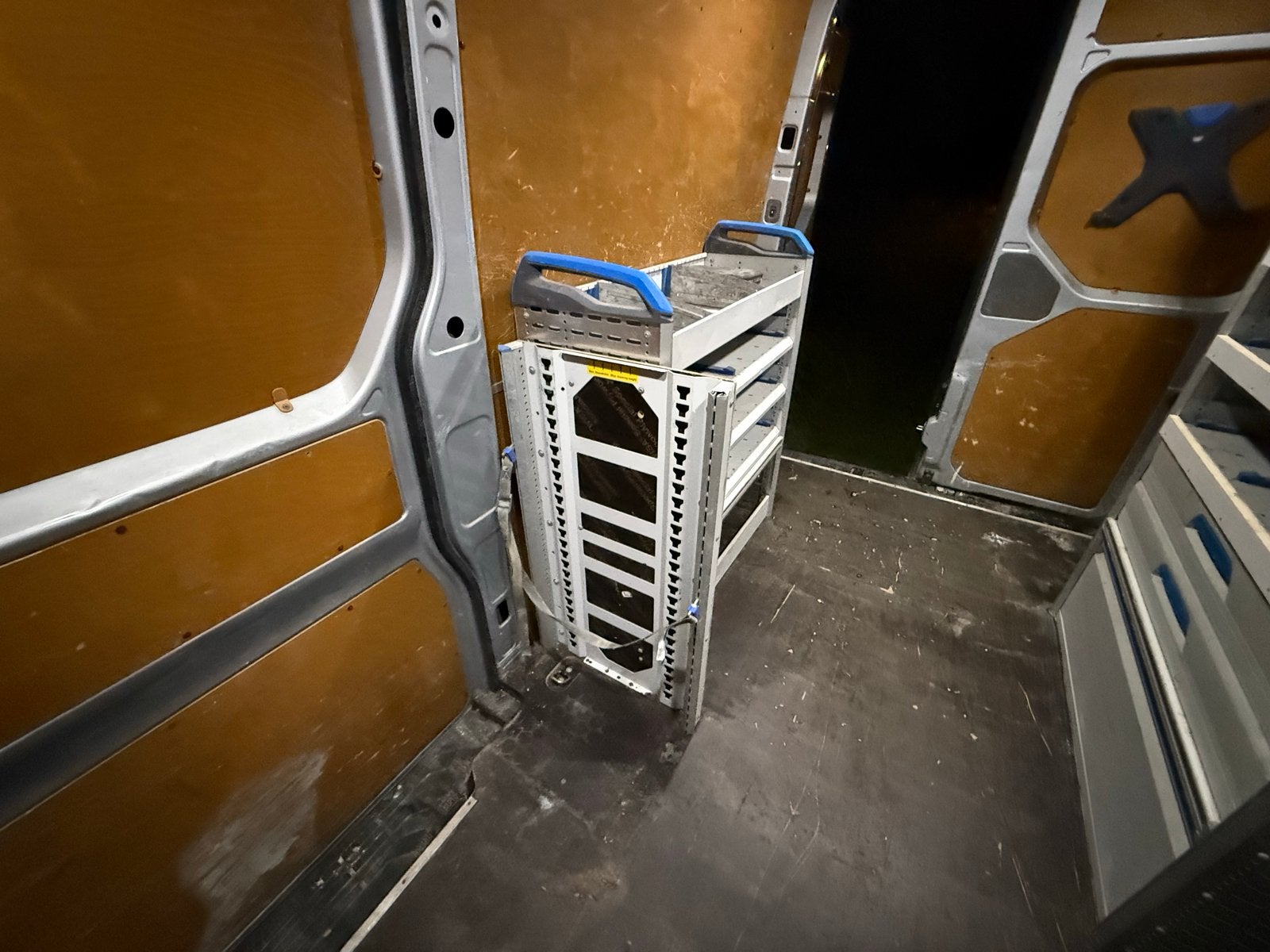 Sortimo Bedrijfswageninrichting VW Crafter, Ophalen