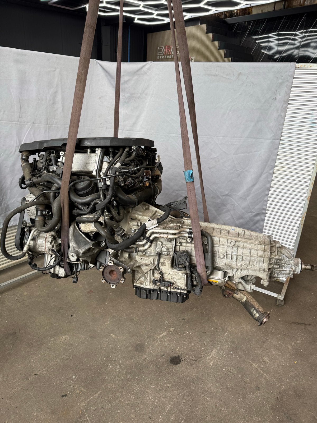 Audi A4 B9 2.0 TDI Motor met versnellingsbak DET 131522