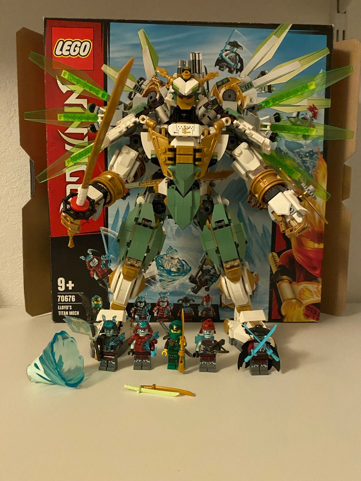 LEGO Ninjago Lloyd's Titan Mech 70676 met minifiguren, Ophalen of Verzenden, Zo goed als nieuw, Overige merken