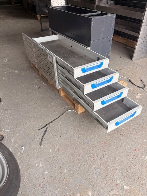 SORTIMO (2575) L119 B52 H44 €449, Auto diversen, Ophalen, Zo goed als nieuw, Info@laaiin.nl, Laaiin