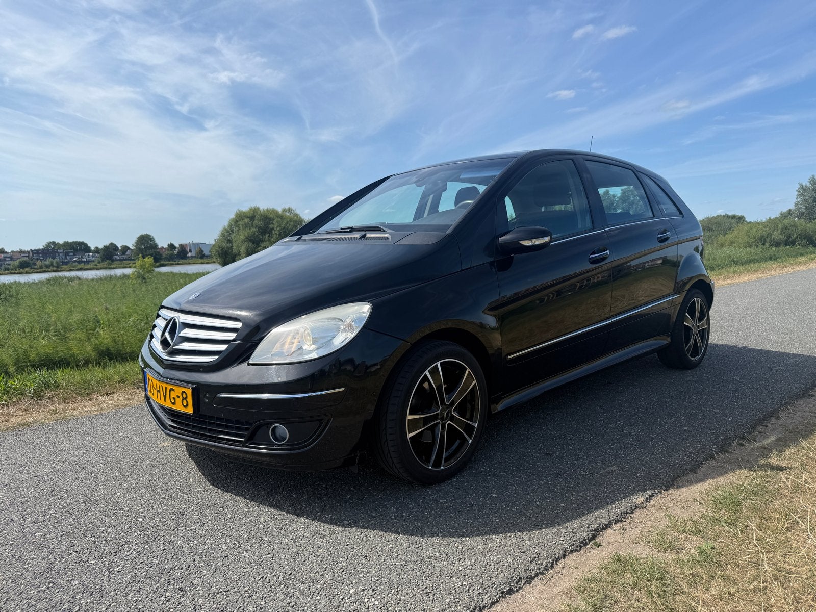 Mercedes-Benz B-Klasse 170 lees tekst, 4 cilinders, Zwart, 14 km/l, 115 pk