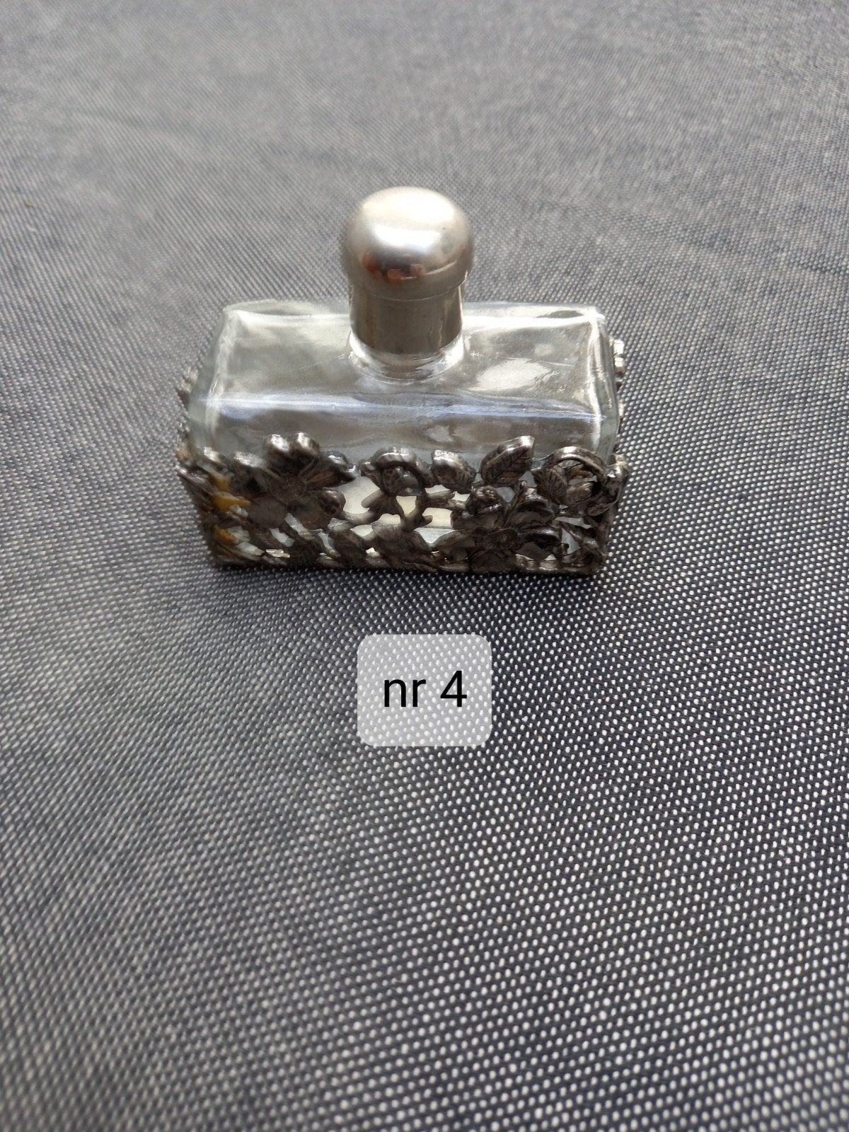 Vintage navulflesje voor eau de cologne. nr4, Verzamelen, Parfumverzamelingen, Ophalen of Verzenden, Gebruikt, Parfumfles