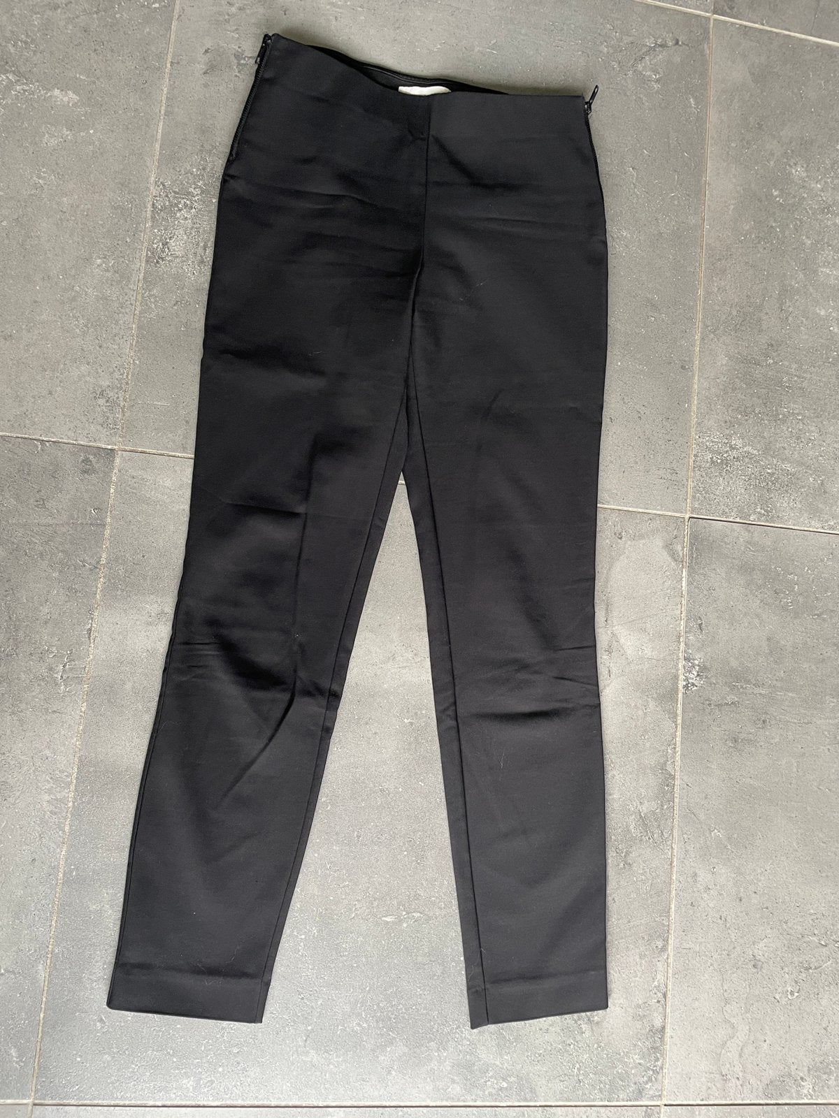 Supermooie zwarte stretch broek van samsoe samsoe maat m, Kleding | Dames, Maat 38/40 (M), Zwart, Ophalen of Verzenden, Zo goed als nieuw