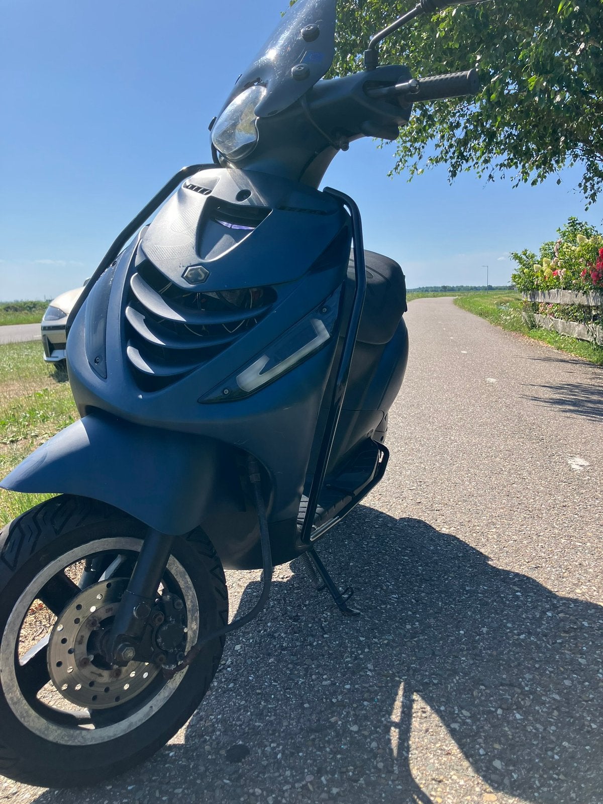Piaggio zip 4t 2017, Fietsen en Brommers, Scooters | Piaggio, Zo goed als nieuw, Zip, Maximaal 45 km/u, Benzine, Ophalen