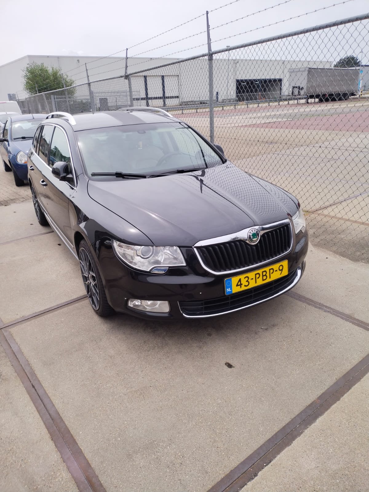 Skoda Superb 1.8 TSI 118KW Combi 2011 Zwart, Voorwielaandrijving, 4 cilinders, 700 kg, 160 pk