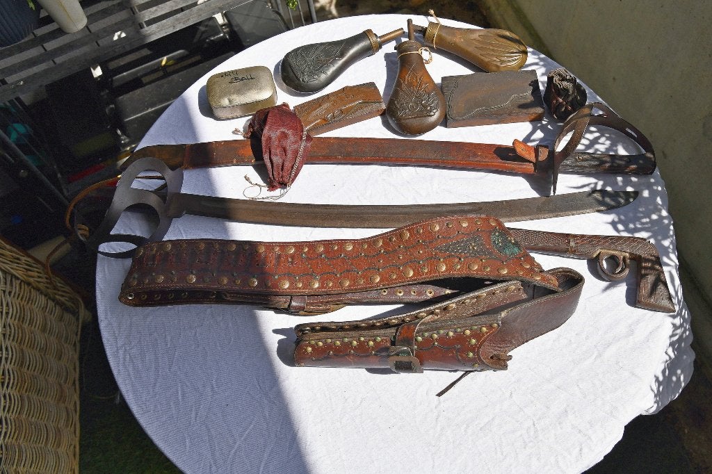 Militairia Verzameling O.A Klewang, Ophalen, Landmacht, Overige gebieden, Zwaard of Sabel