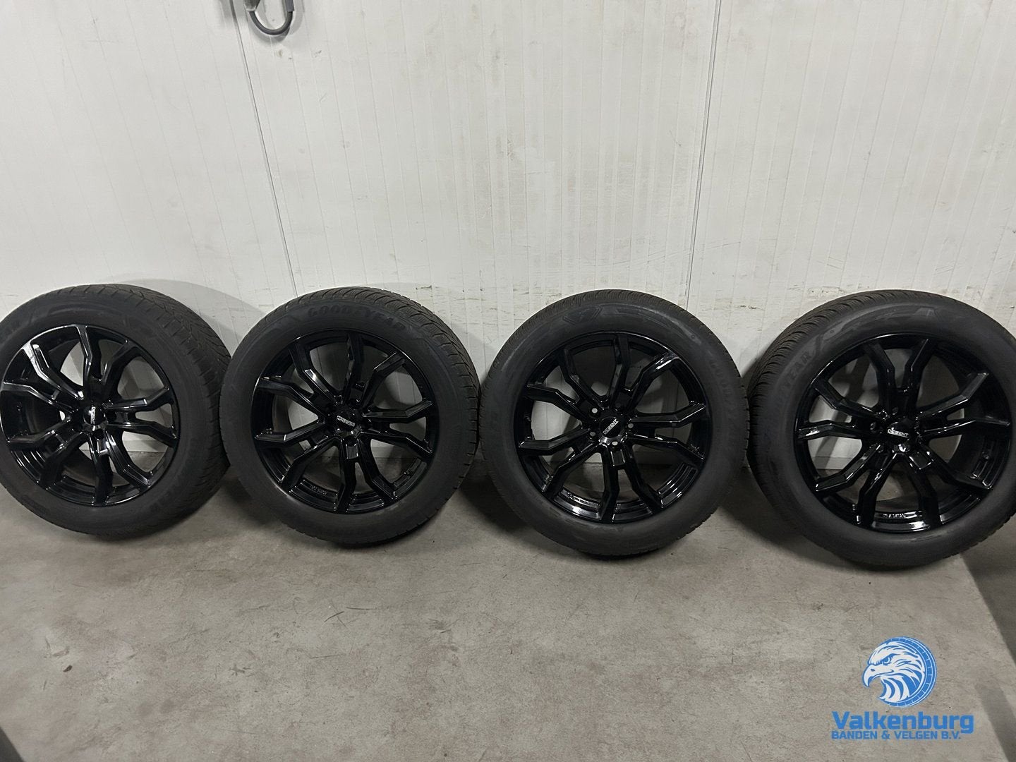 7mm! VW ID.4 Skoda Enyaq Audi Q4 Q5 19 inch zwarte velgen 5x, 19 inch, Gebruikt, -, -