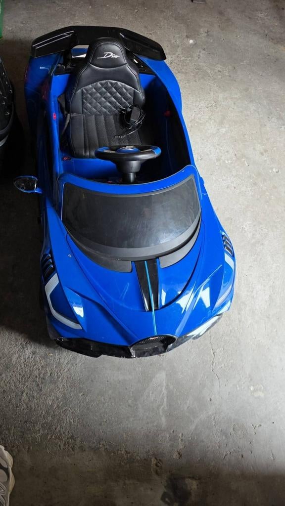 Blauwe Bugatti Divo elektrische kinderauto, Ophalen, Gebruikt
