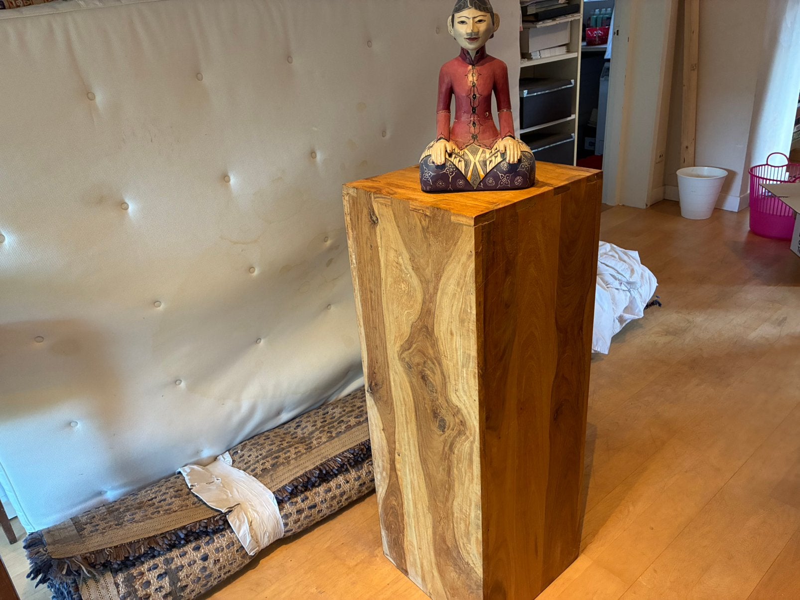 Sokkel hout, Ophalen, Zo goed als nieuw