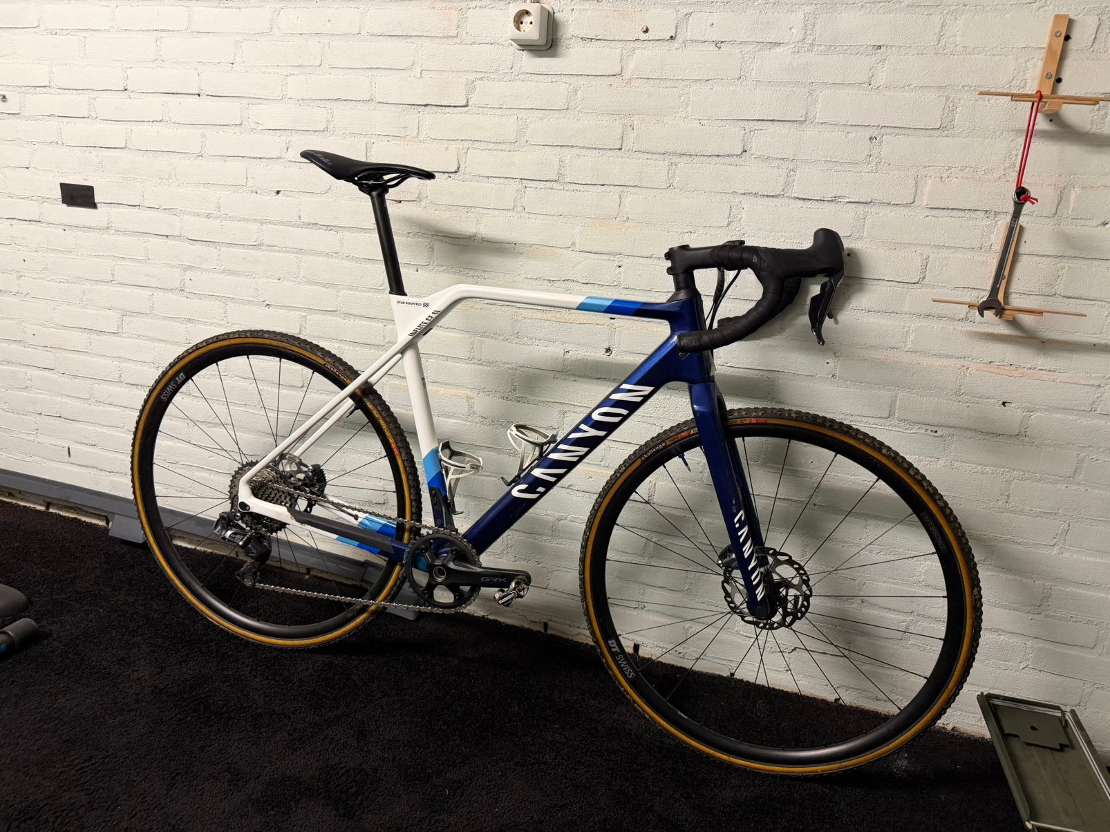 Canyon Inflite CF SL M, Aluminium, Zo goed als nieuw, Meer dan 20 versnellingen, 53 tot 57 cm