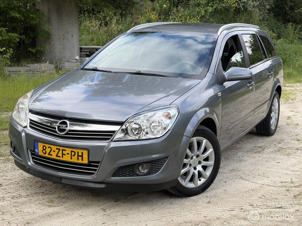 Opel Astra Wagon 1.8 Executive, Auto's, Opel, Bedrijf, Te koop, Astra, Airbags, Airconditioning, Alarm, Bluetooth, Boordcomputer