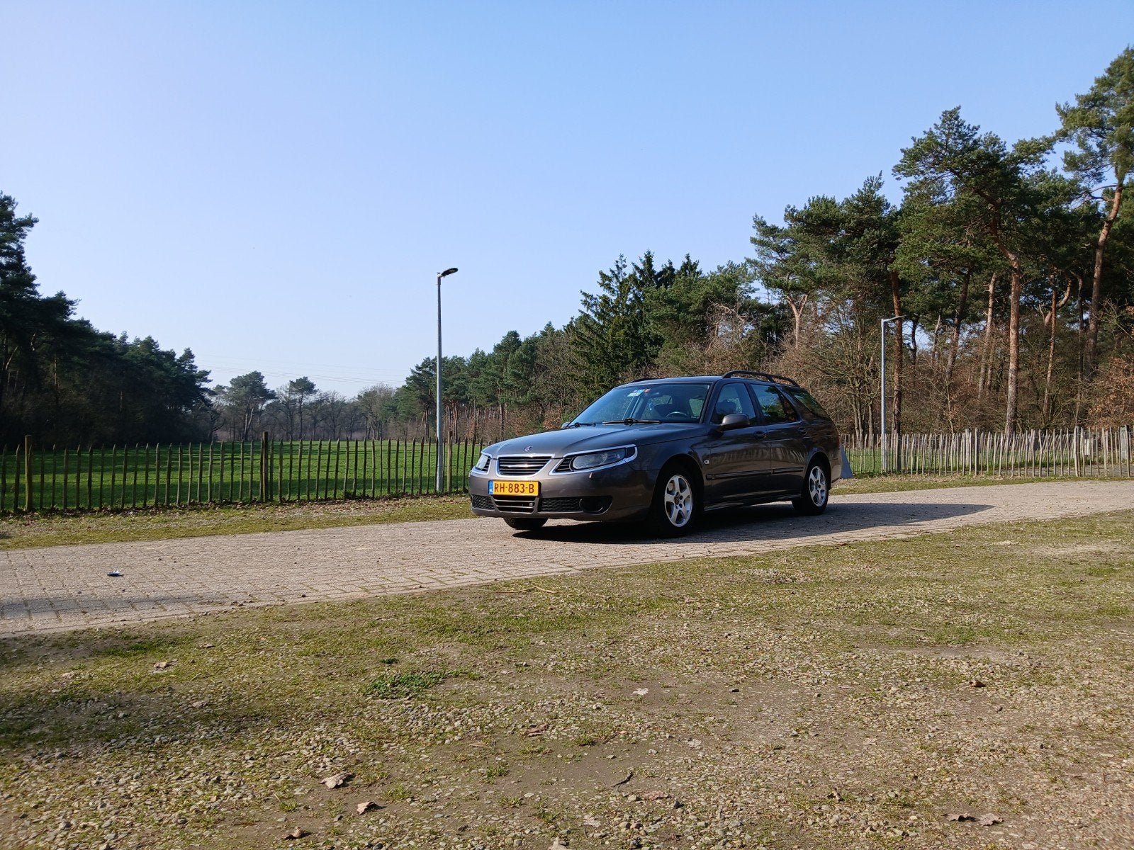 Saab 9-5 2.0 T Sport Estate 2006 Bruin Nieuwe APK, Auto's, Voorwielaandrijving, Stof, 1800 kg, Bruin