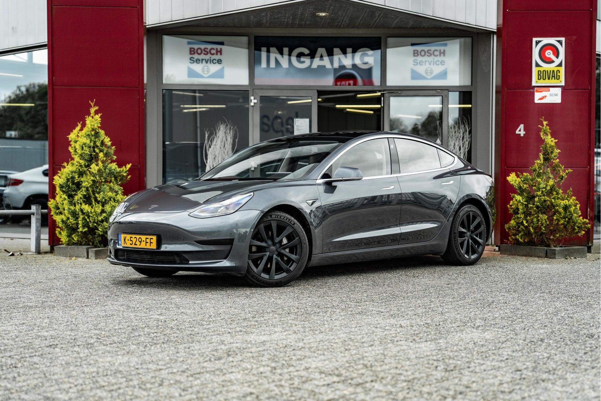 Tesla Model 3 Standard RWD Plus | Trekhaak | Tabacco Leder, Auto's, Tesla, Automaat, 238 pk, Achterwielaandrijving, Gebruikt