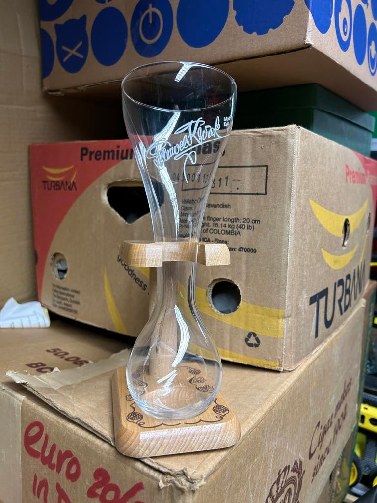 Pauwel kwak glas bier glas in houten houder, Ophalen, Zo goed als nieuw, Bierglas