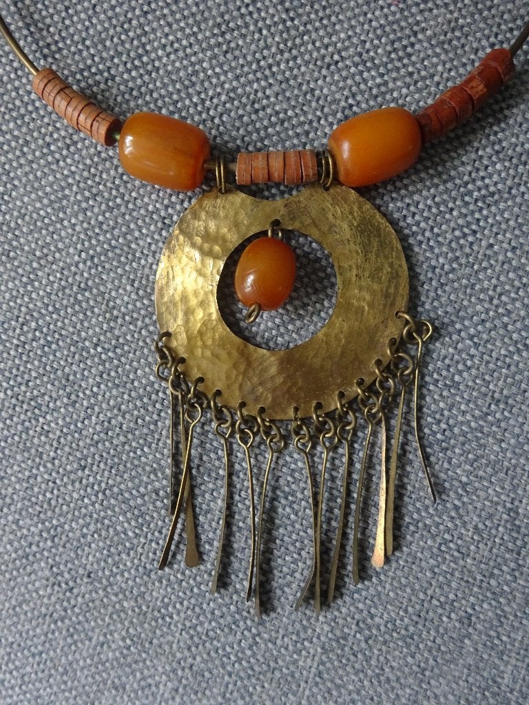 Koperen ketting met drie Tibetaanse barnsteen-amber kralen, Ophalen, Met hanger, Bruin, Zo goed als nieuw
