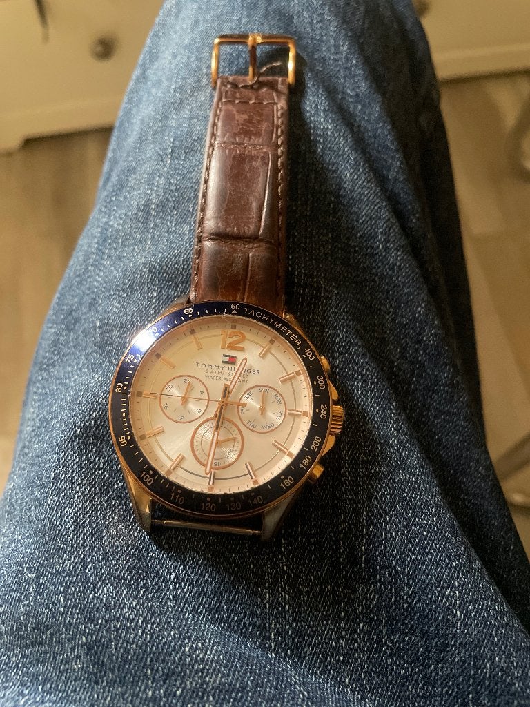 Tommy Hilfiger Horloge goudkleurig, Sieraden, Tassen en Uiterlijk, Horloges | Heren, Polshorloge, Goud, Ophalen, Overige merken