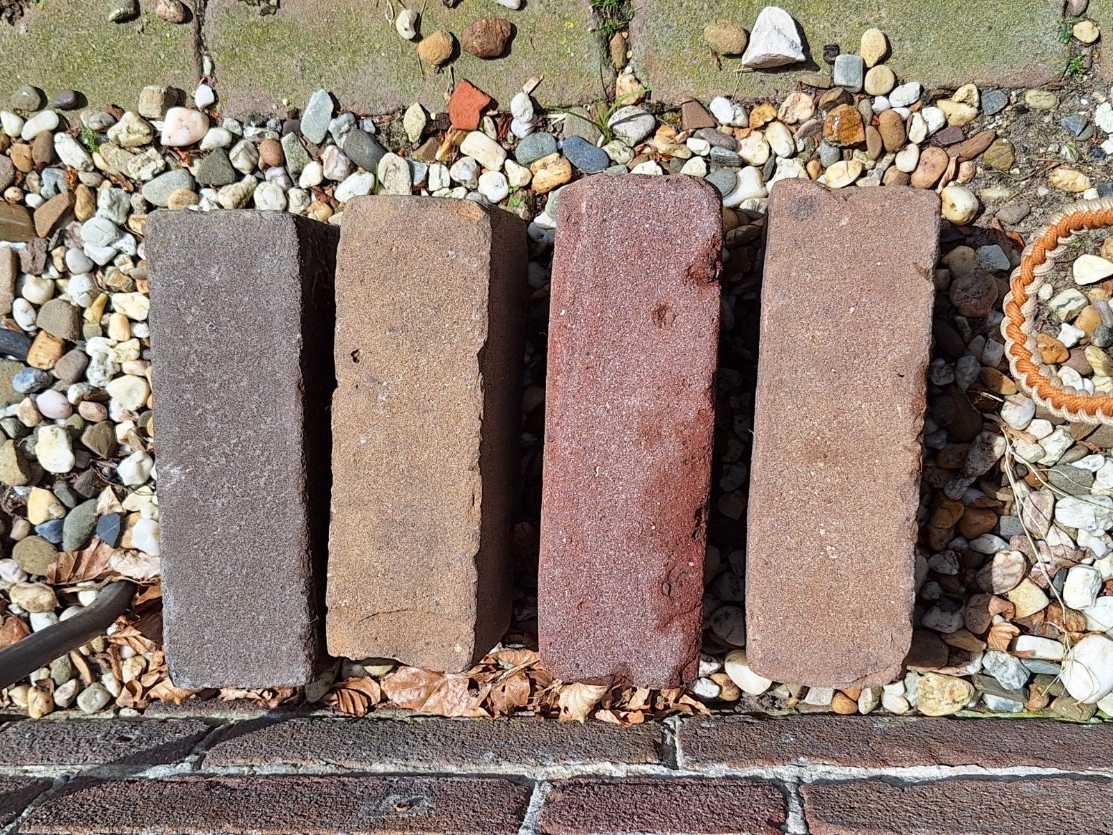 Gratis 25 m2 stenen, Tuin en Terras, Bielzen en Borders, Ophalen of Verzenden, Gebruikt, Minder dan 100 cm, Minder dan 25 cm