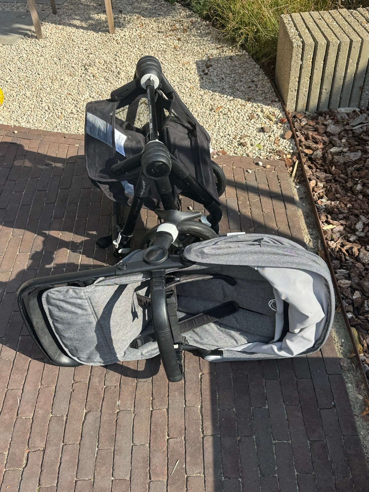 Foto 8 van Bugaboo Fox 2 kinderwagen grijs zwart inclusief alles