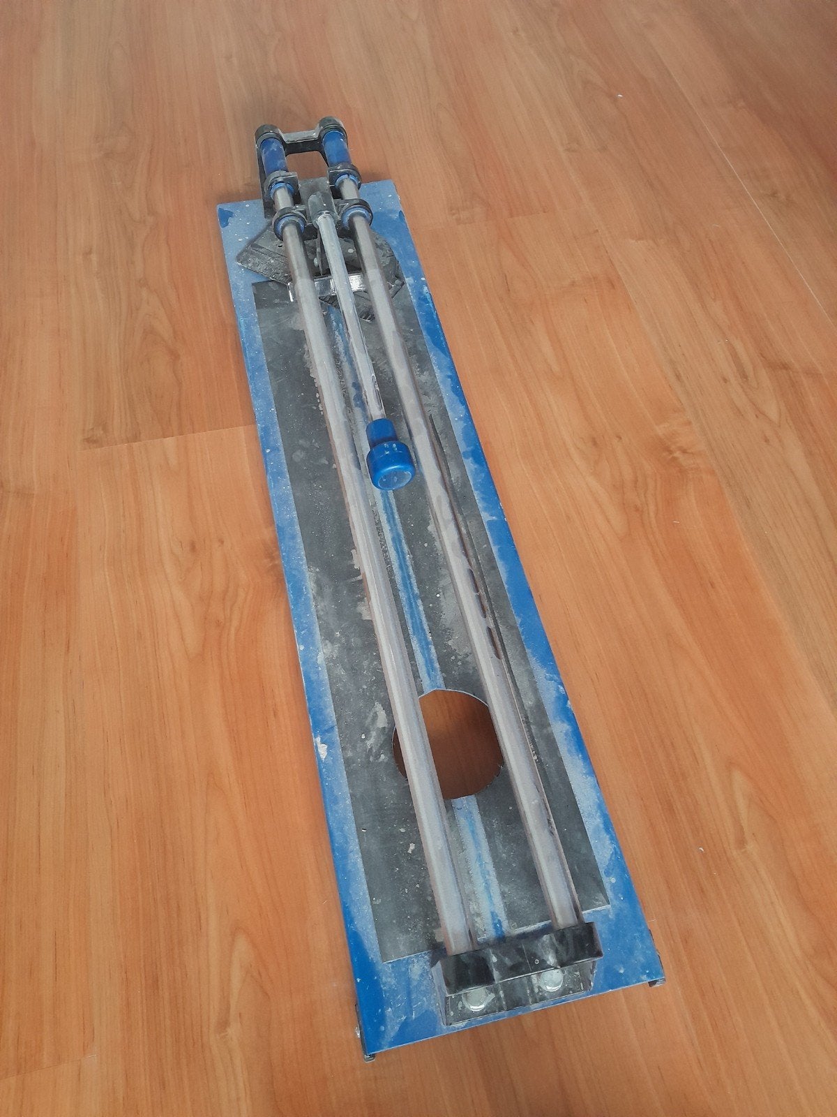 Tegelsnijder 60 cm, Doe-het-zelf en Verbouw, Tegels, Gebruikt, 60 cm of meer, Ophalen of Verzenden, Vloertegels