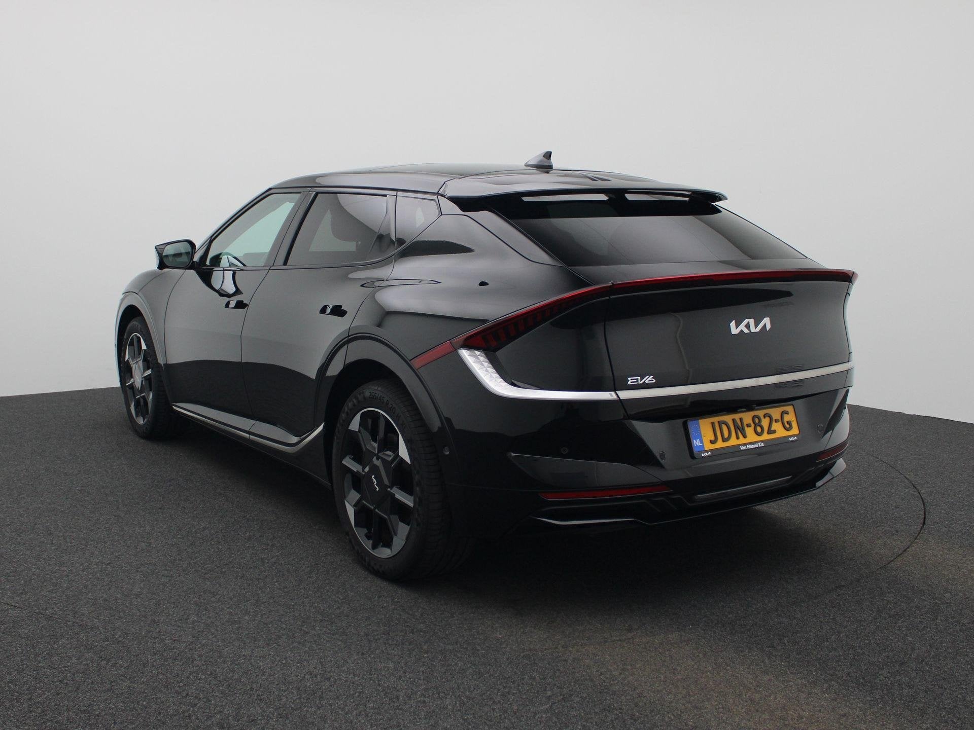 Kia EV6 Plus Advanced 84 kWh | NAVI | CAMERA | ELEKTR KLEP |, Auto's, Achterwielaandrijving, Lichtsensor, 1960 kg, Zwart